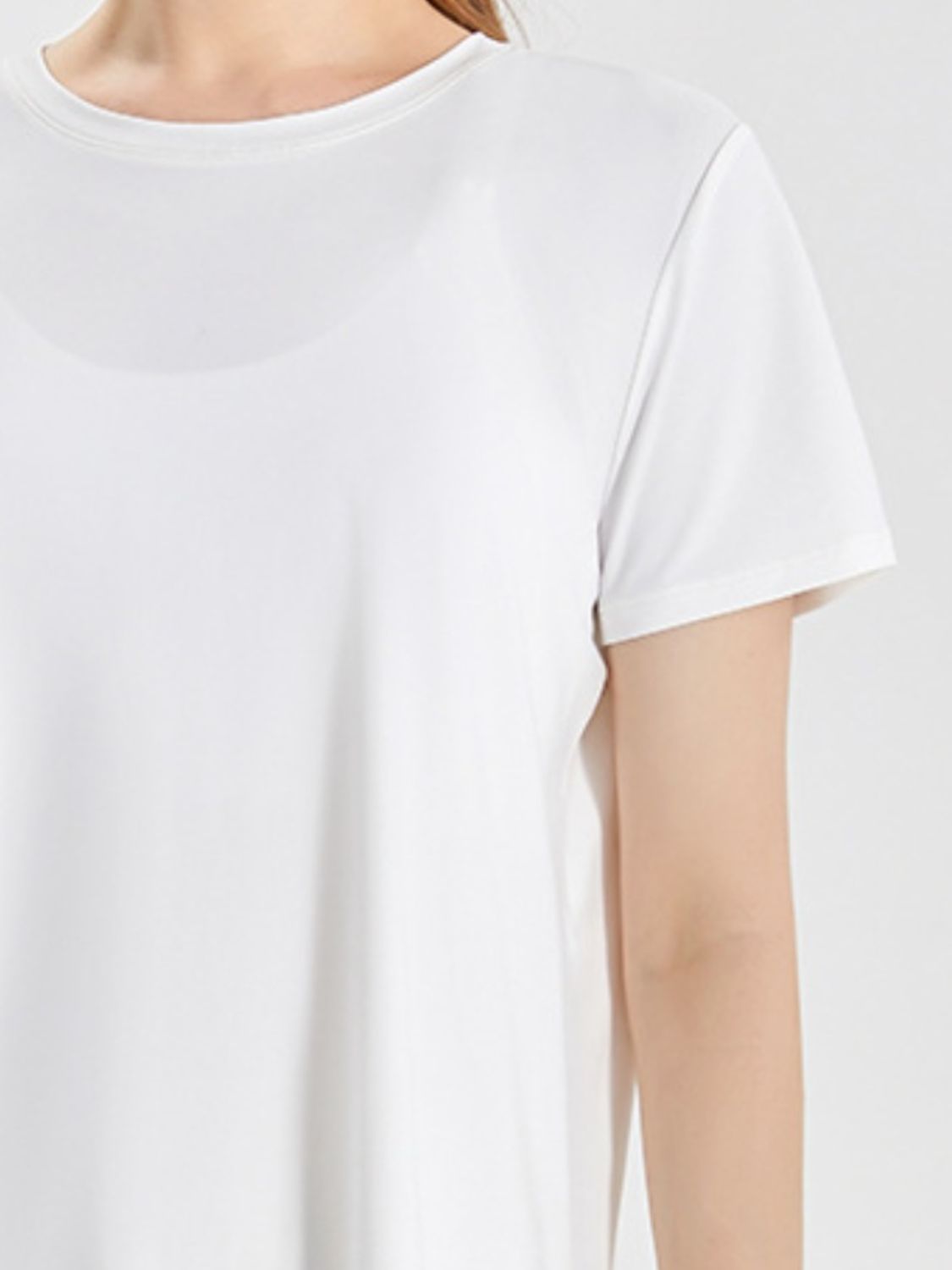 Slit Round Neck Short Sleeve Active T-Shirt